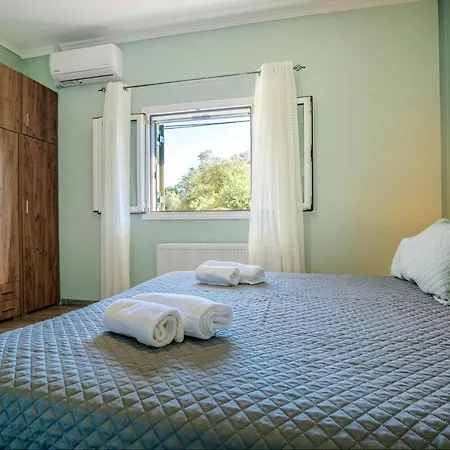Thomas House Apartment *