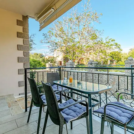 Thomas House Апартаменты *